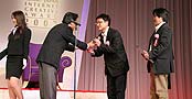 Yahoo! JAPAN奨励賞は映画「トランスフォーマー」のフローティング広告（UNITED INTERNATIONAL PICTURES FAR EAST）