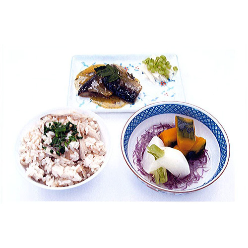 ホタテと舞茸の混ぜご飯