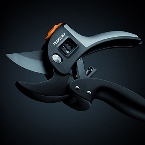 PowerSteTMtm Pruner - secateurs