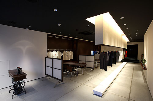 「久米繊維工業本社ショールーム」