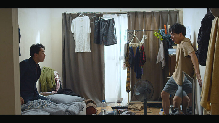 お笑えない芸人 / chuckle chuckle