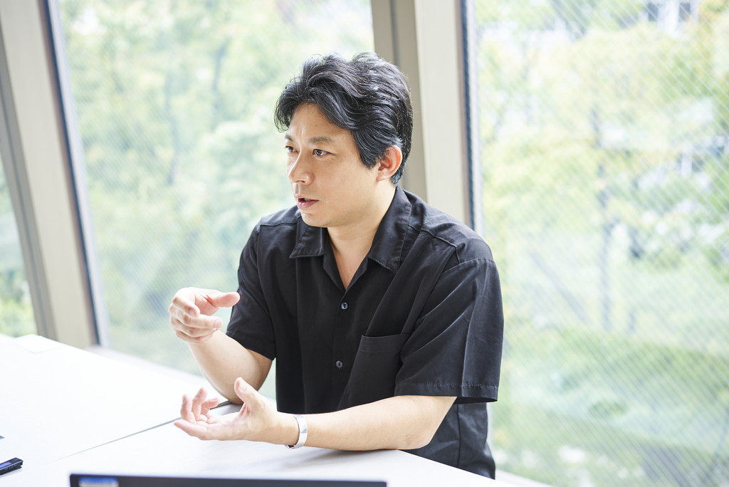高橋良輔監督インタビューカット